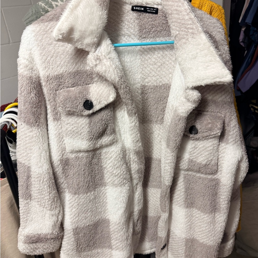SHEIN Women's Checkered Teddy Jacket - Cream and Tan